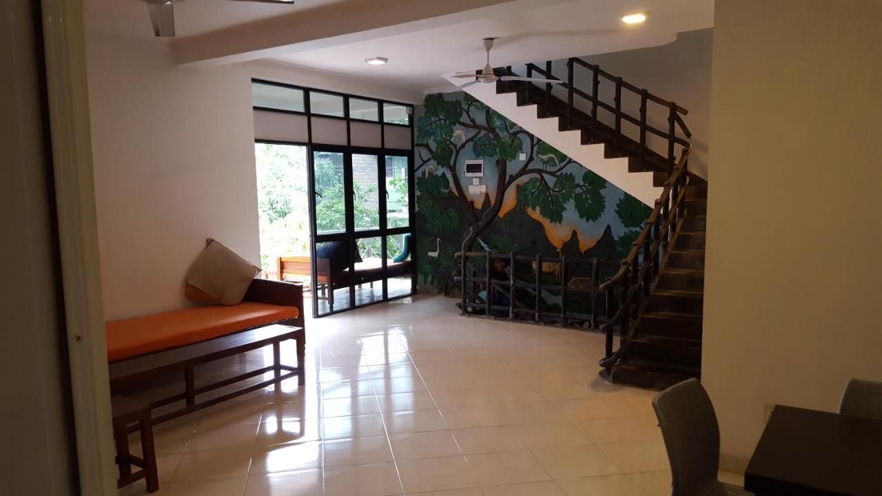 The Backpack Hub At Weligama Hostel Luaran gambar