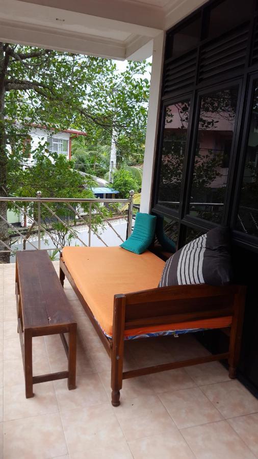 The Backpack Hub At Weligama Hostel Luaran gambar