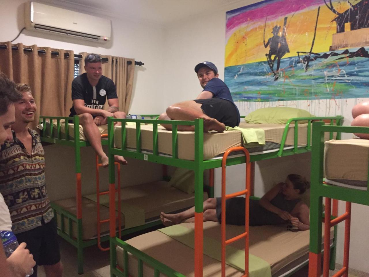 The Backpack Hub At Weligama Hostel Luaran gambar